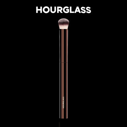 No.19 Vanish Seamless Finish Concealer Brush Ultra Soft Fiber Hair Fashion Design High Quality